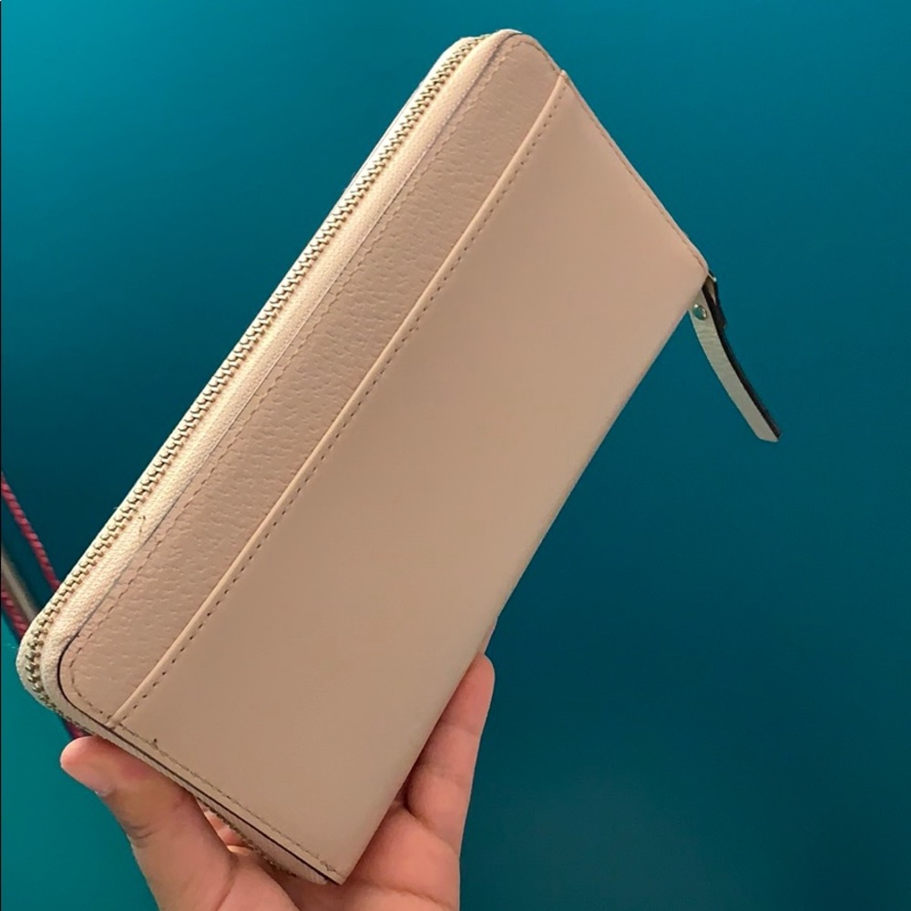 Kate Spade Wallet - Picture 2 of 3